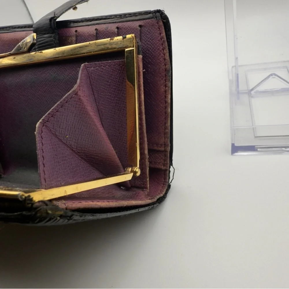 Louis Vuitton Black Epi Leather French Purse Wallet Gold | Women’s | Used |